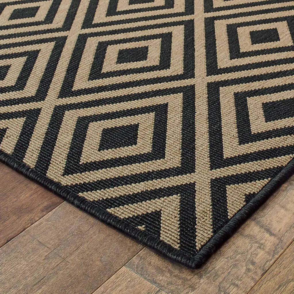 2' X 4' Black and Tan Geometric Stain Resistant Indoor Outdoor Area Rug - Homeroots - Flyclothing LLC