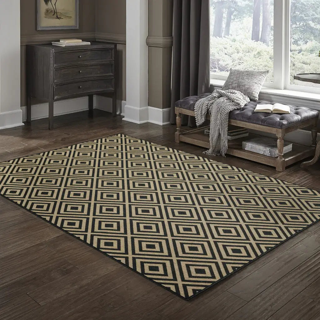 9' X 13' Black and Tan Geometric Stain Resistant Indoor Outdoor Area Rug - Homeroots - Flyclothing LLC