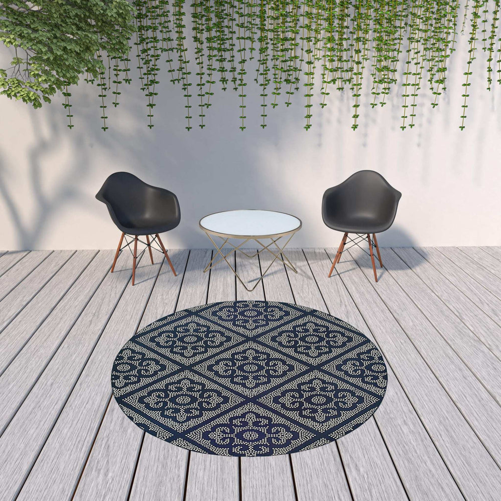 8' X 8' Blue and Ivory Round Geometric Stain Resistant Indoor Outdoor Area Rug - Homeroots - Flyclothing LLC