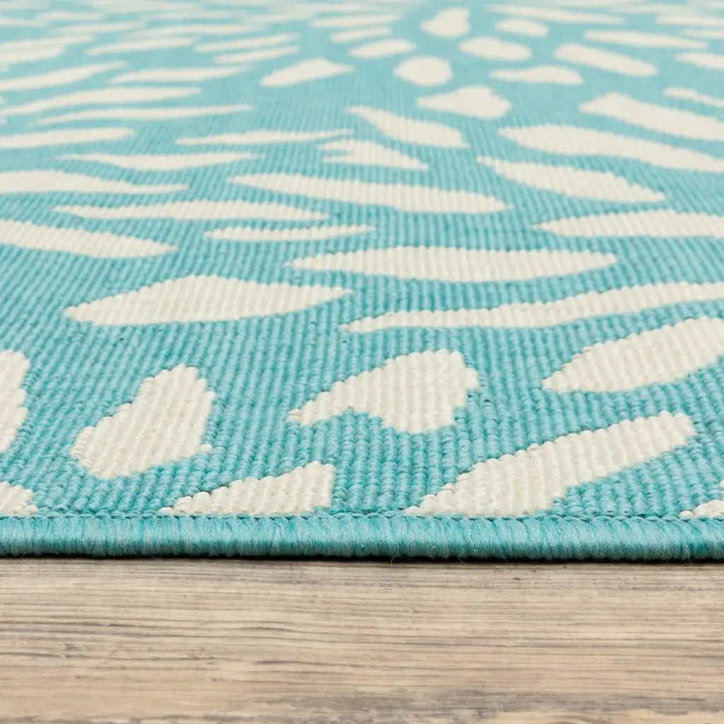 8' X 8' Blue and Ivory Round Floral Stain Resistant Indoor Outdoor Area Rug - Homeroots - Flyclothing LLC