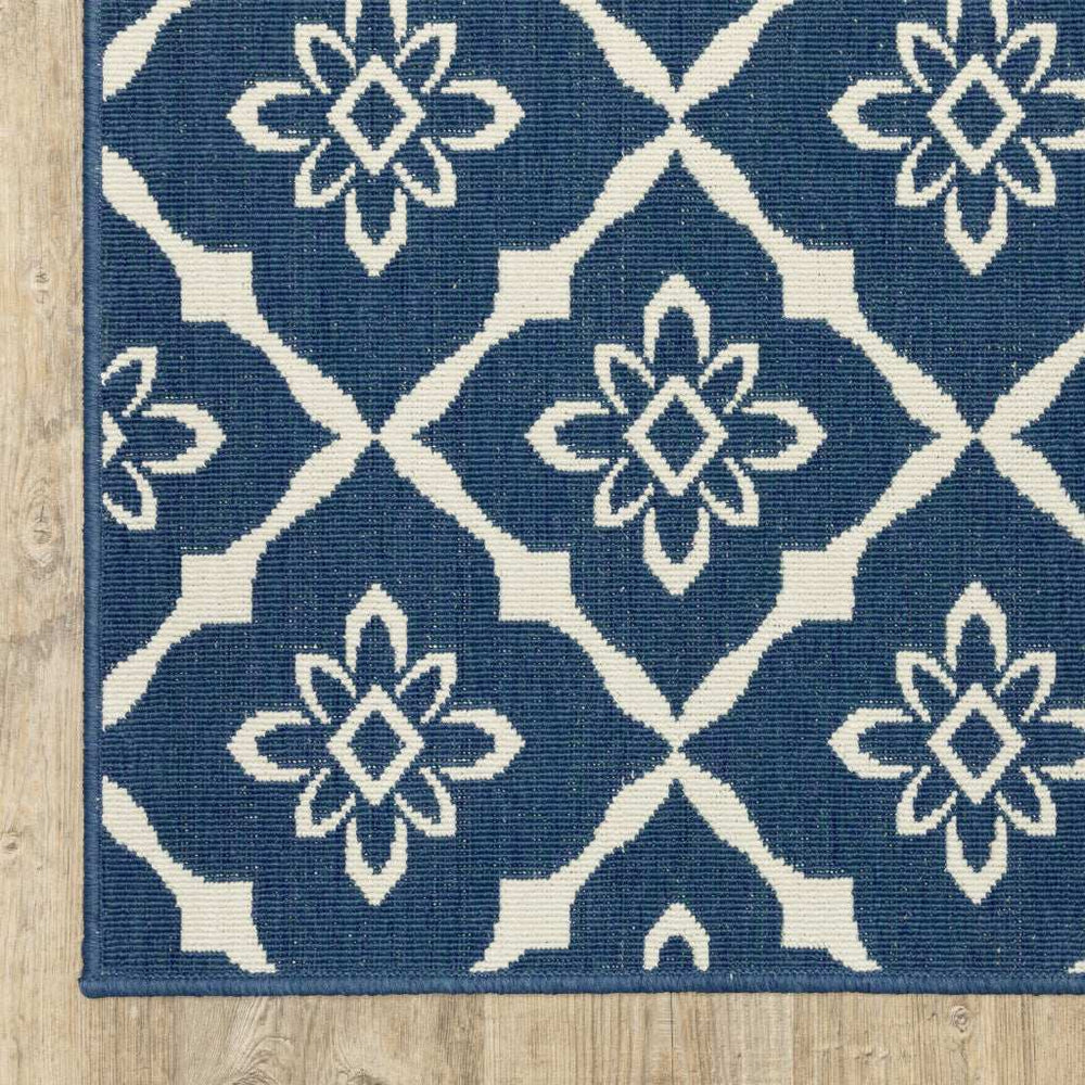 2' X 3' Blue and Ivory Floral Stain Resistant Indoor Outdoor Area Rug - Homeroots - Flyclothing LLC