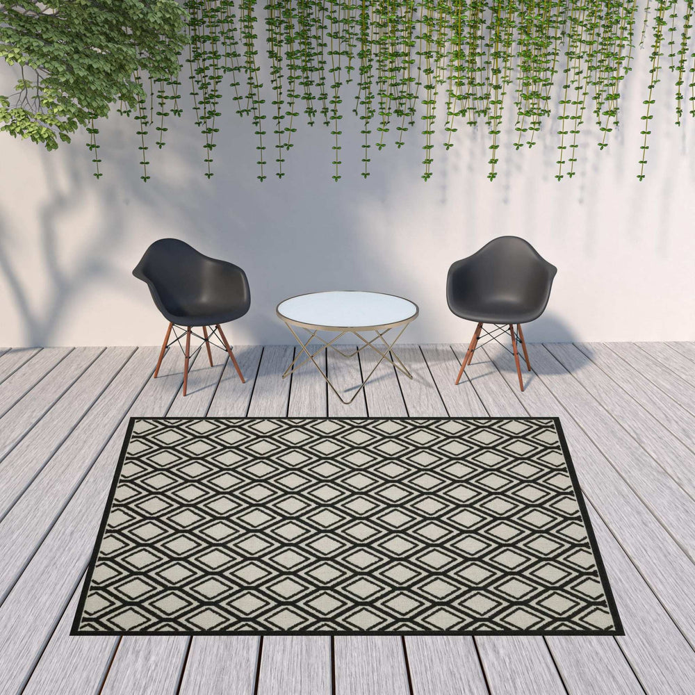 8' X 10' Beige and Black Geometric Stain Resistant Indoor Outdoor Area Rug - Homeroots - Flyclothing LLC