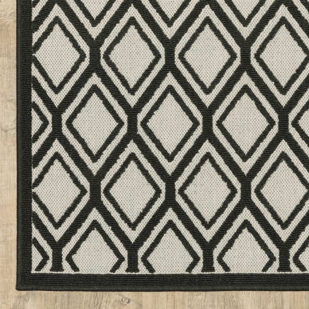 8' X 10' Beige and Black Geometric Stain Resistant Indoor Outdoor Area Rug - Homeroots - Flyclothing LLC