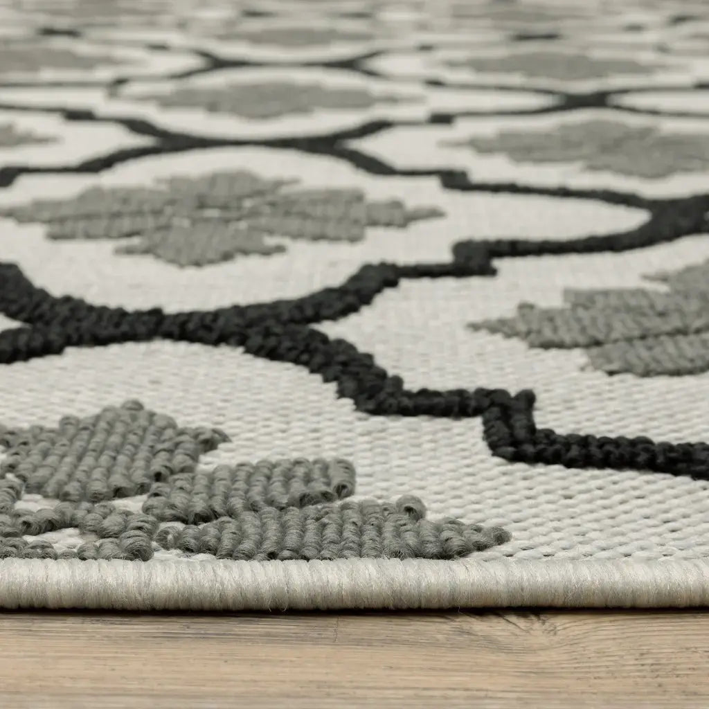 5' X 7' Beige and Black Geometric Stain Resistant Indoor Outdoor Area Rug - Homeroots - Flyclothing LLC