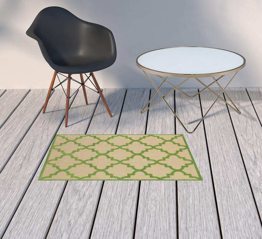 2' X 3' Green Geometric Stain Resistant Indoor Outdoor Area Rug - Homeroots - Flyclothing LLC