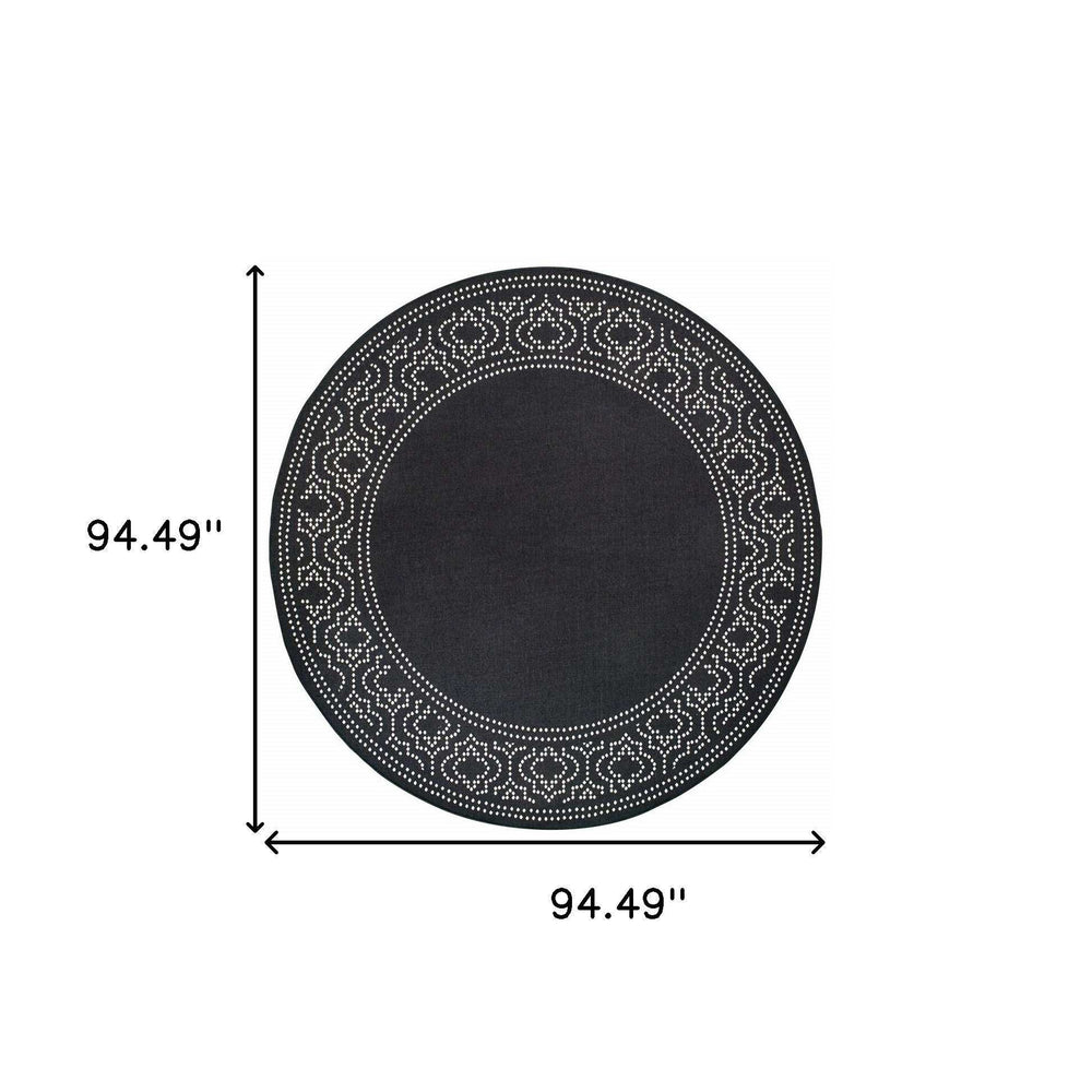 8' X 8' Black and Ivory Round Stain Resistant Indoor Outdoor Area Rug - Homeroots - Flyclothing LLC