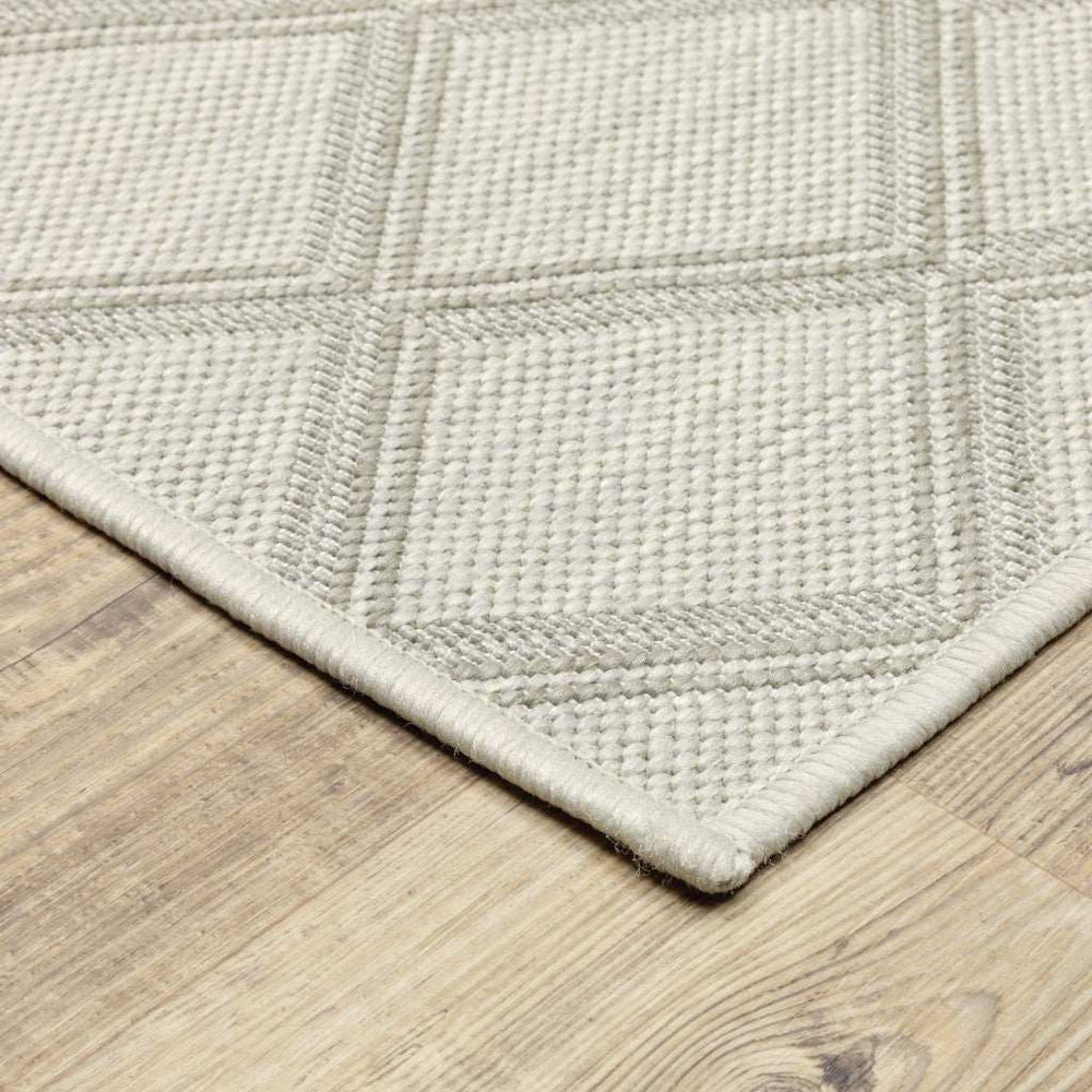 10' X 13' Gray and Ivory Geometric Stain Resistant Indoor Outdoor Area Rug - Homeroots - Flyclothing LLC
