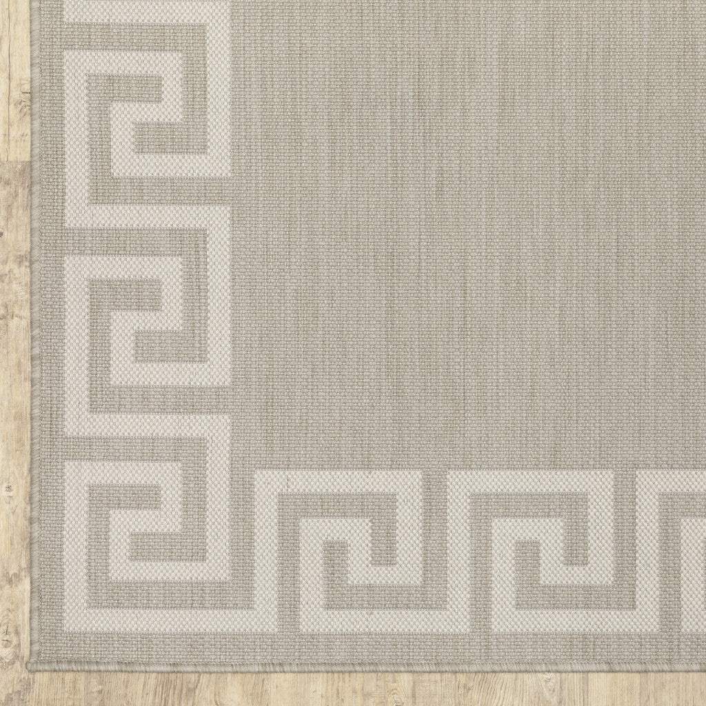 5' X 7' Gray and Ivory Stain Resistant Indoor Outdoor Area Rug - Homeroots - Flyclothing LLC