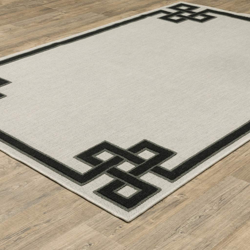 5' X 7' Beige and Black Stain Resistant Indoor Outdoor Area Rug - Homeroots - Flyclothing LLC