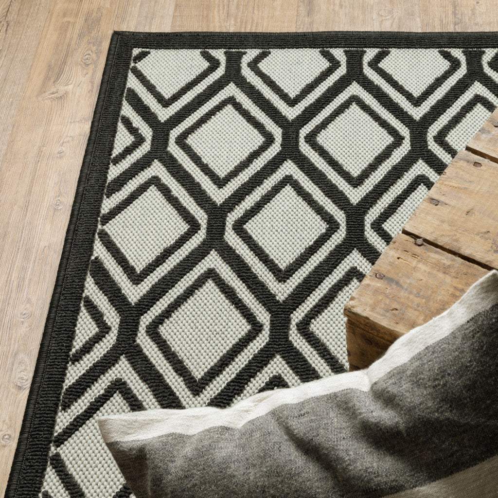 2' X 4' Beige and Black Geometric Stain Resistant Indoor Outdoor Area Rug - Homeroots - Flyclothing LLC