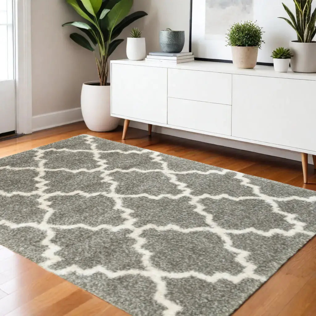 4' X 6' Grey And Ivory Geometric Shag Power Loom Stain Resistant Area Rug - Homeroots - Flyclothing LLC