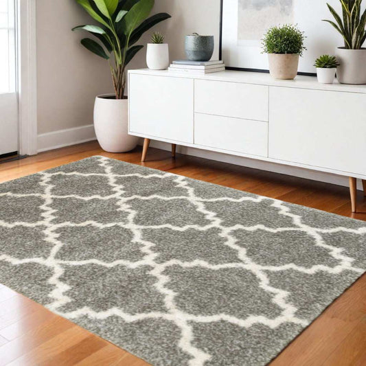 4' X 6' Grey And Ivory Geometric Shag Power Loom Stain Resistant Area Rug - Homeroots - Flyclothing LLC