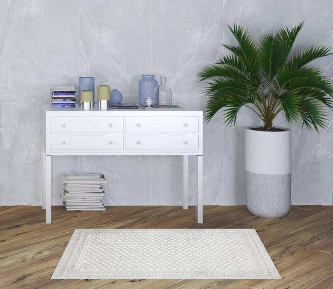 3' X 5' White And Grey Oriental Power Loom Stain Resistant Area Rug - Homeroots - Flyclothing LLC