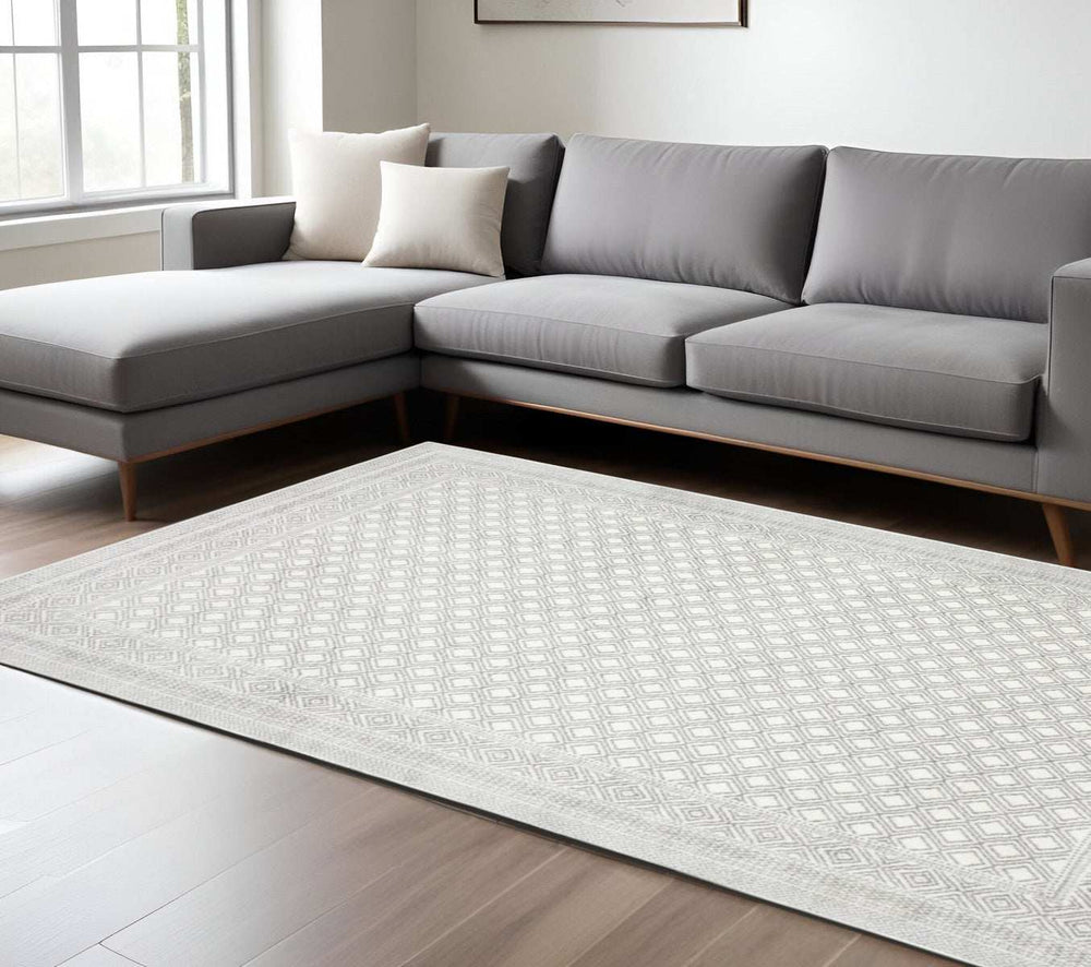 8' X 11' White And Grey Oriental Power Loom Stain Resistant Area Rug - Homeroots - Flyclothing LLC
