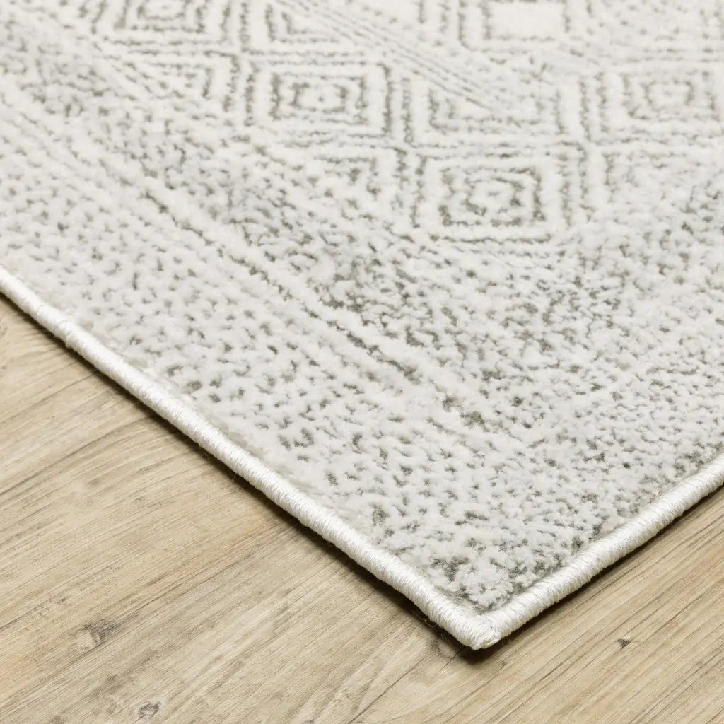 10' X 13' White And Grey Oriental Power Loom Stain Resistant Area Rug - Homeroots - Flyclothing LLC