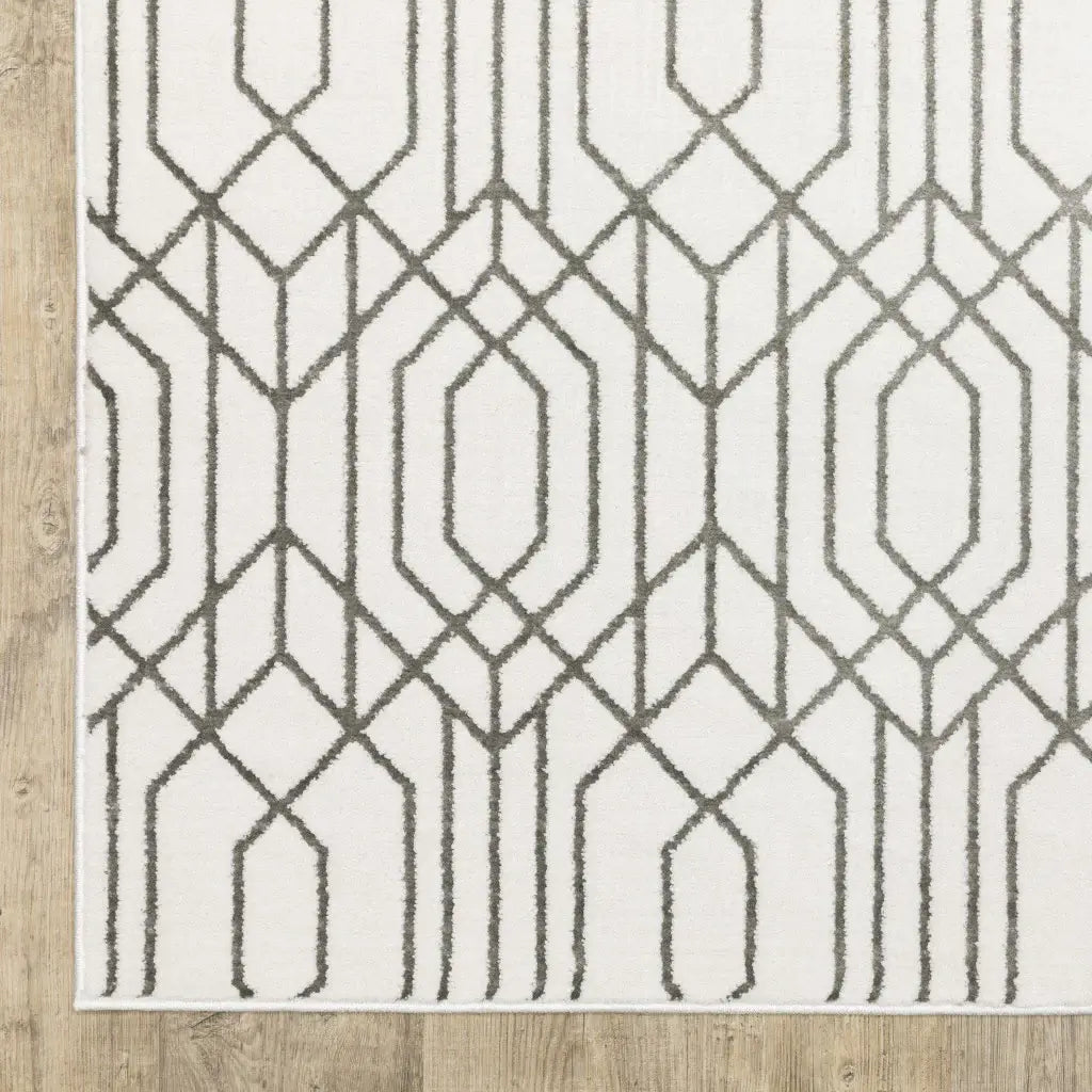 8' X 11' White And Grey Geometric Power Loom Stain Resistant Area Rug - Homeroots - Flyclothing LLC
