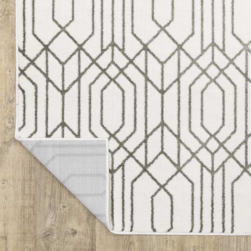 10' X 13' White And Grey Geometric Power Loom Stain Resistant Area Rug - Homeroots - Flyclothing LLC