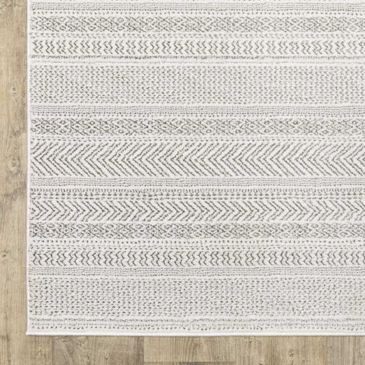10' X 13' White And Grey Geometric Power Loom Stain Resistant Area Rug - Homeroots - Flyclothing LLC