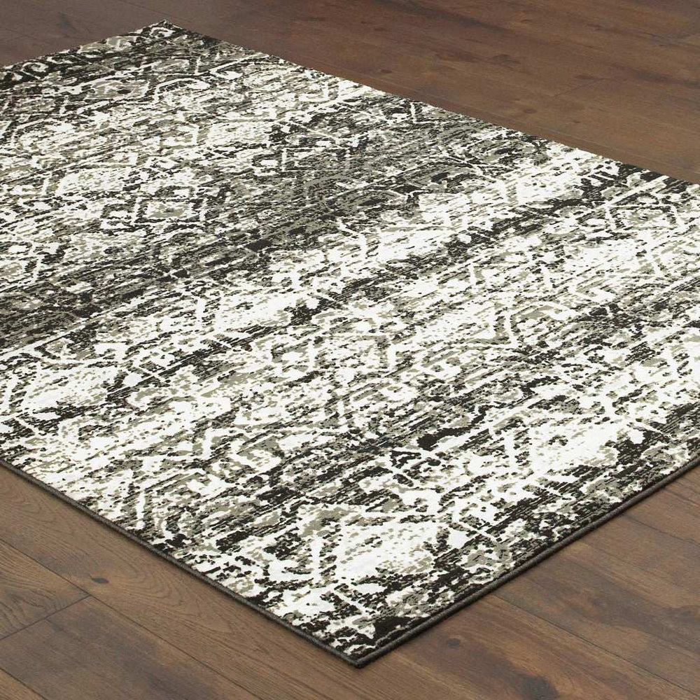 5' X 8' Grey And Ivory Geometric Power Loom Stain Resistant Area Rug - Homeroots - Flyclothing LLC