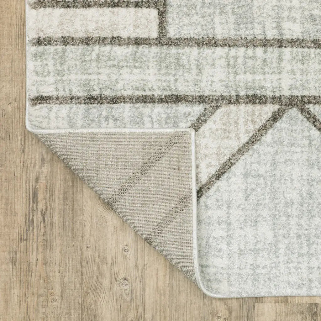 5' X 8' Gray And Ivory Geometric Power Loom Area Rug - Homeroots - Flyclothing LLC
