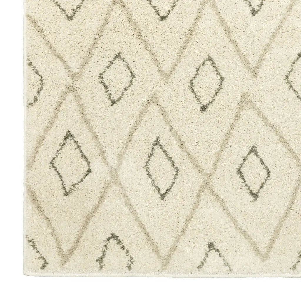 4' X 6' Sand Ash Grey And Ivory Geometric Power Loom Stain Resistant Area Rug - Homeroots - Flyclothing LLC