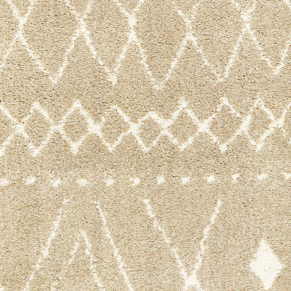 4' X 6' Sand And Ivory Geometric Power Loom Stain Resistant Area Rug - Homeroots - Flyclothing LLC