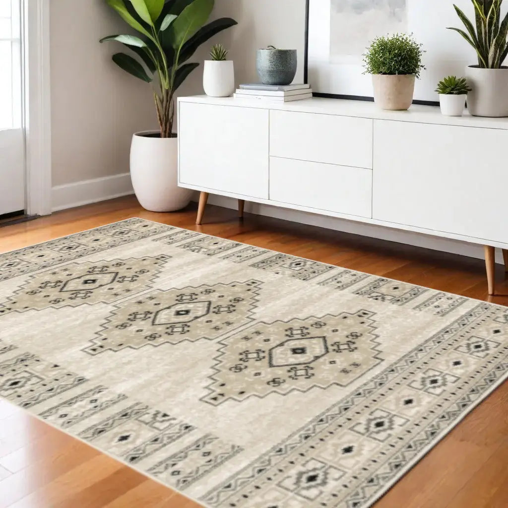 4' X 6' Ivory Grey Black And Ivory Southwestern Power Loom Stain Resistant Area Rug - Homeroots - Flyclothing LLC