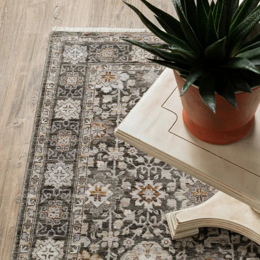 2' X 3' Grey And Ivory Oriental Power Loom Stain Resistant Area Rug With Fringe - Homeroots - Flyclothing LLC