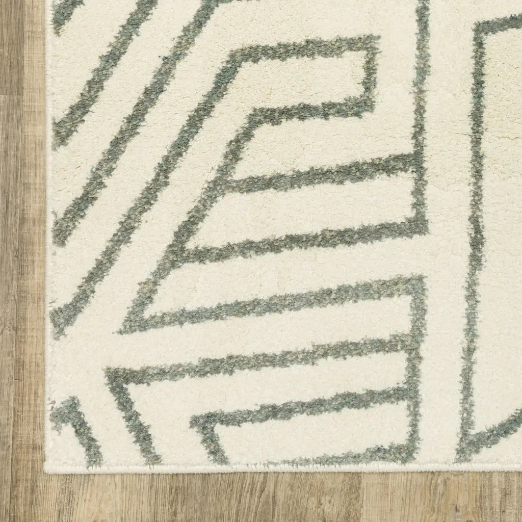 10' X 13' Gray And Ivory Geometric Power Loom Area Rug - Homeroots - Flyclothing LLC