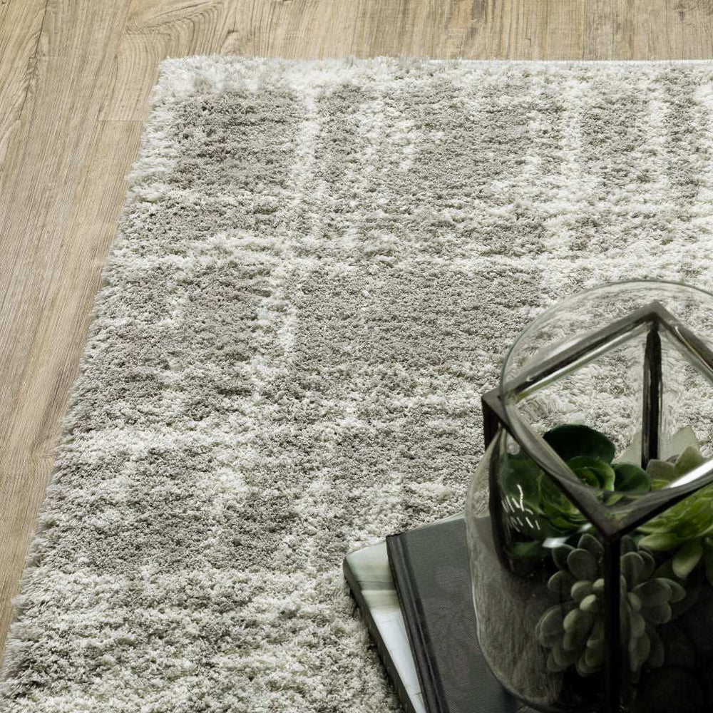 6' X 9' Grey And Ivory Abstract Shag Power Loom Stain Resistant Area Rug - Homeroots - Flyclothing LLC