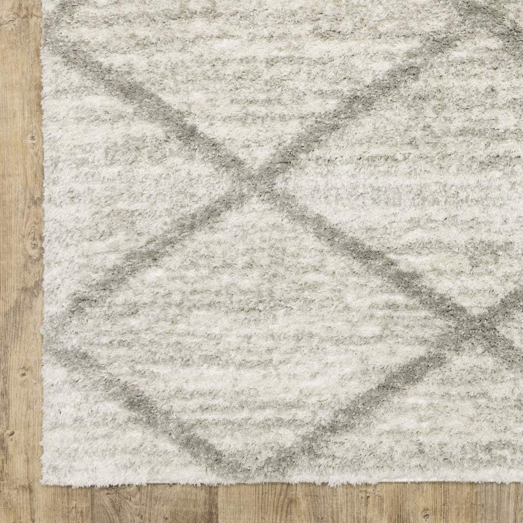 4' X 6' Ivory And Grey Geometric Shag Power Loom Stain Resistant Area Rug - Homeroots - Flyclothing LLC