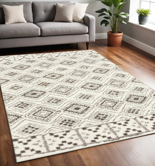 4' X 6' Ivory And Brown Geometric Shag Power Loom Stain Resistant Area Rug - Homeroots - Flyclothing LLC