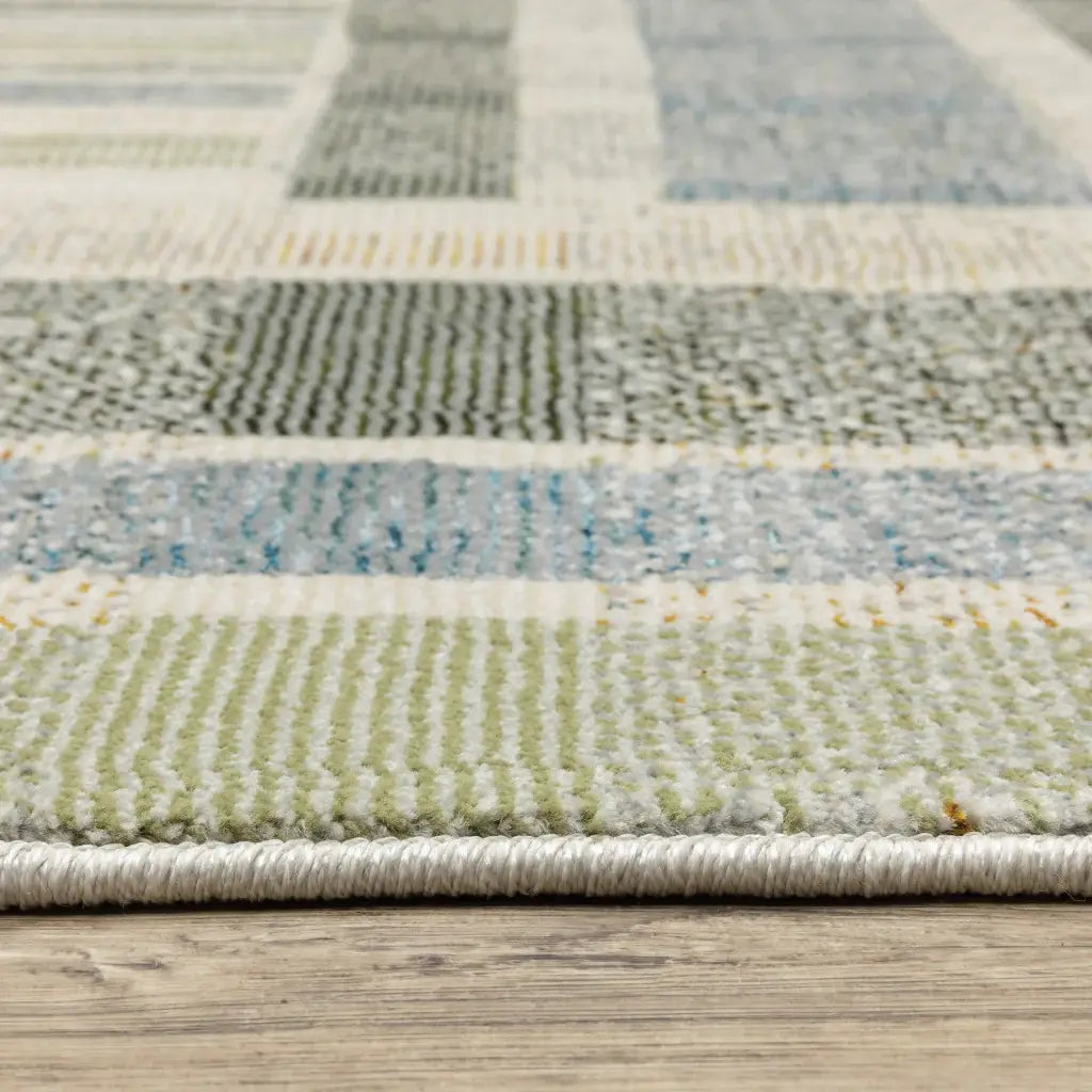 3' X 5' Gray and Ivory Geometric Power Loom Area Rug - Homeroots - Flyclothing LLC