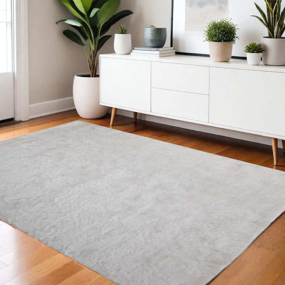4' X 6' White Shag Tufted Handmade Area Rug - Homeroots - Flyclothing LLC