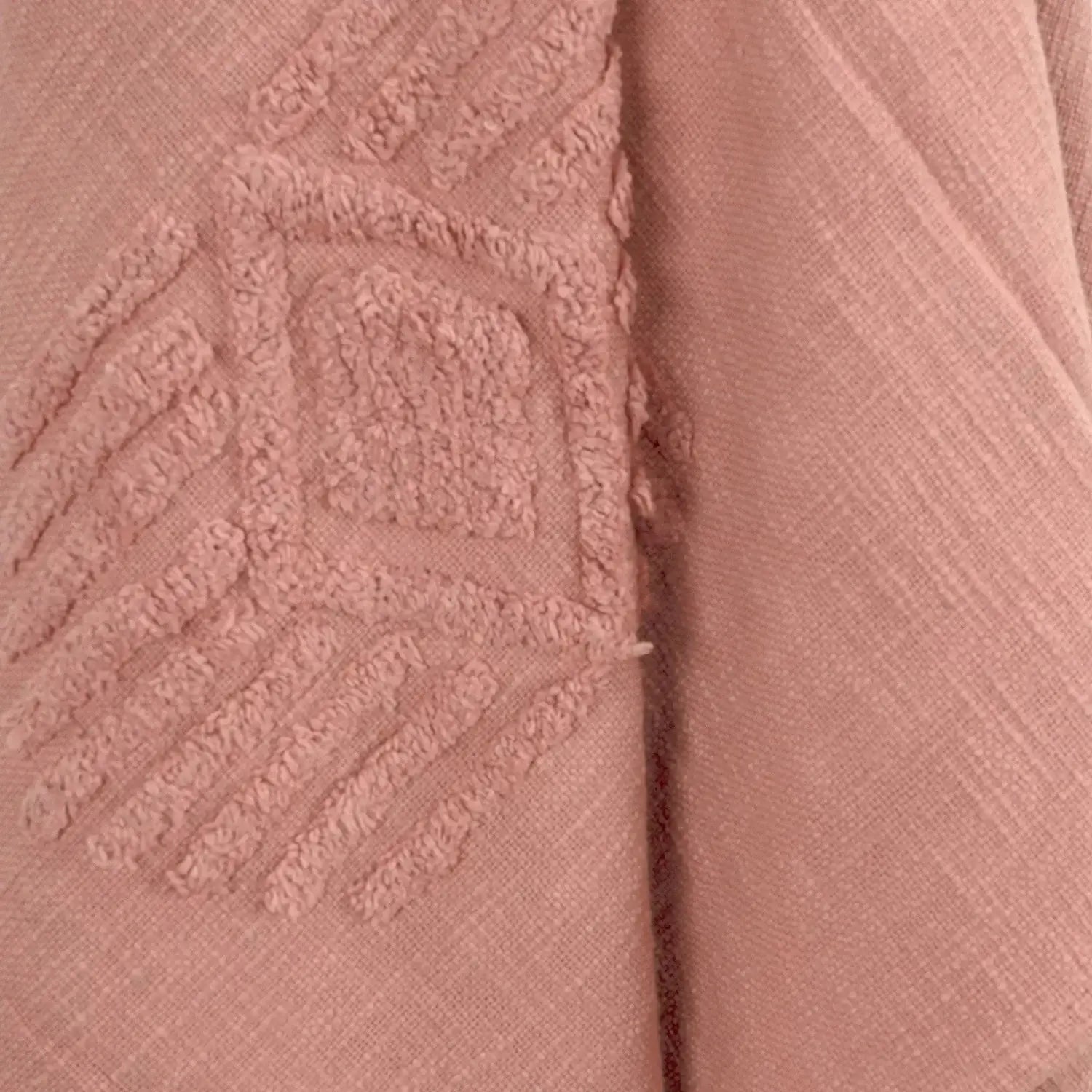 50" X 60" Coral Cotton Woven Ikat Throw Blanket with Tassels - Homeroots - Flyclothing LLC