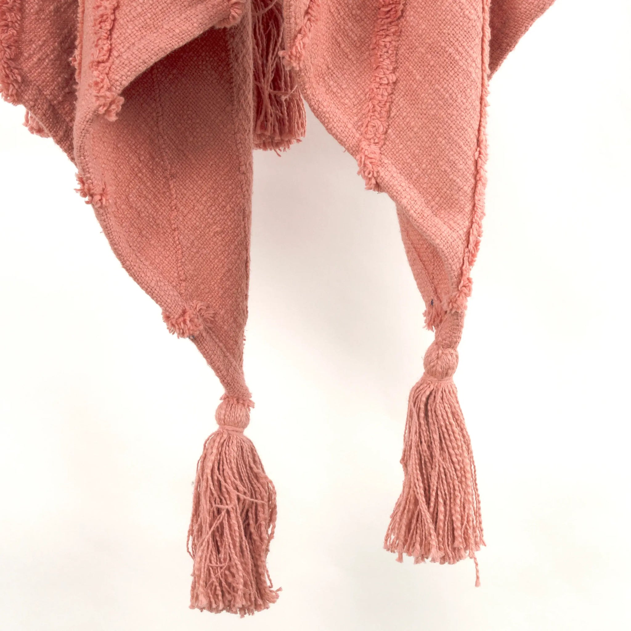 50" X 60" Coral Cotton Woven Geometric Throw Blanket with Tassels - Homeroots - Flyclothing LLC