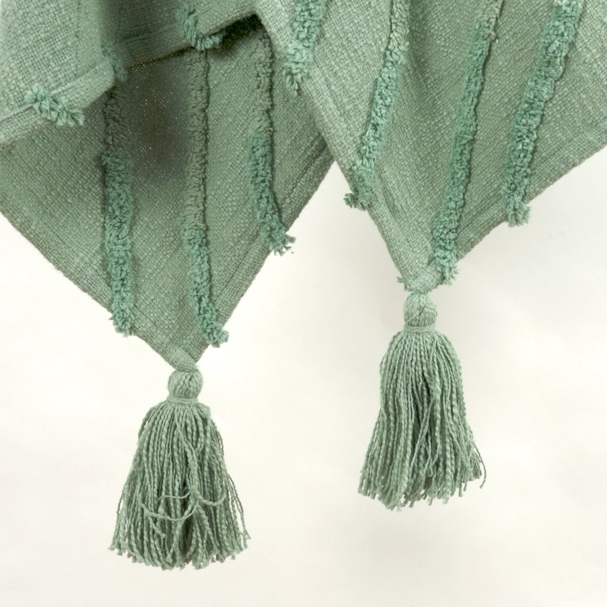50" X 60" Green Cotton Woven Geometric Throw Blanket with Tassels - Homeroots - Flyclothing LLC