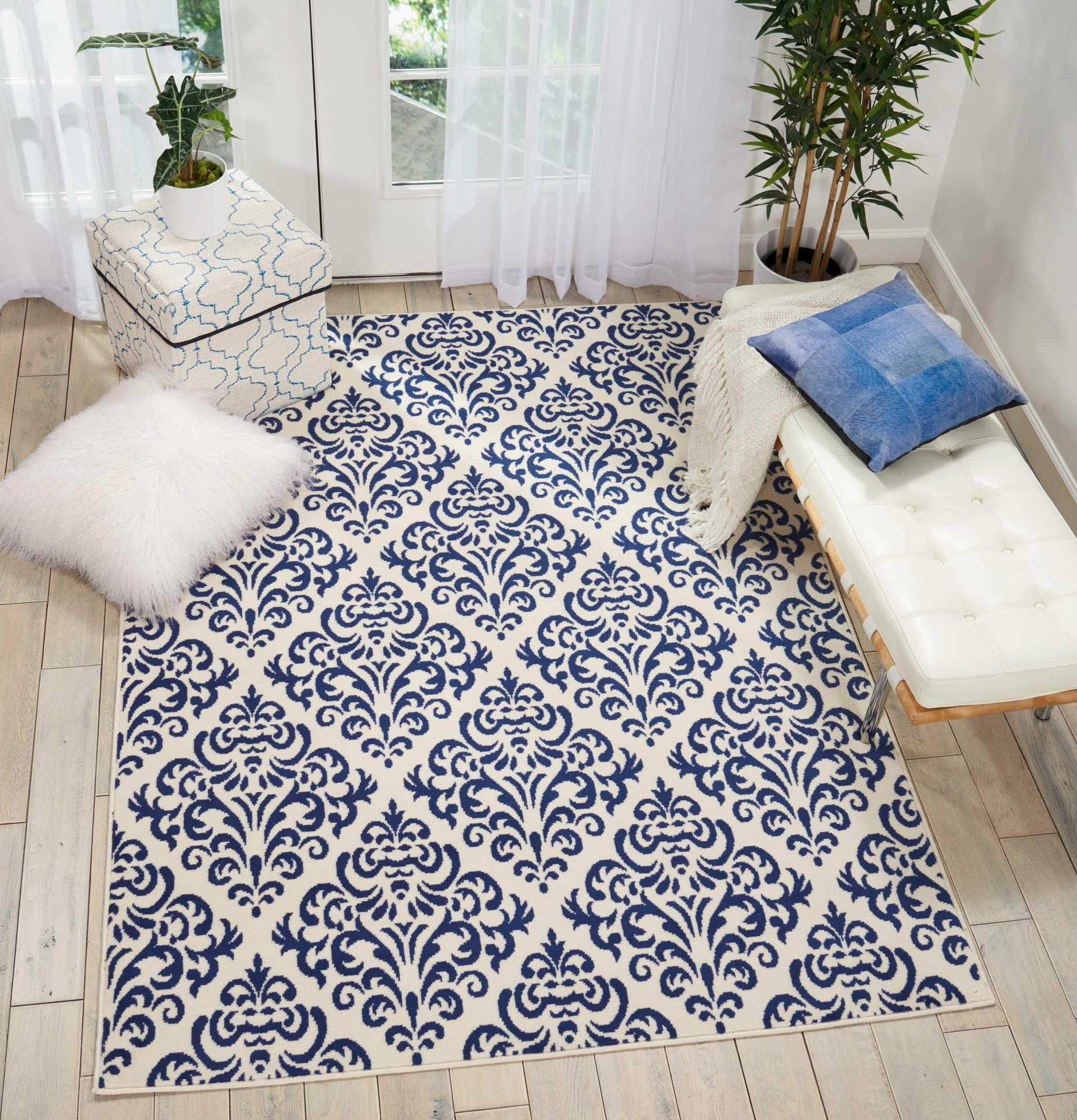 5' X 7' Blue And White Damask Area Rug - HomeRoots - Flyclothing LLC
