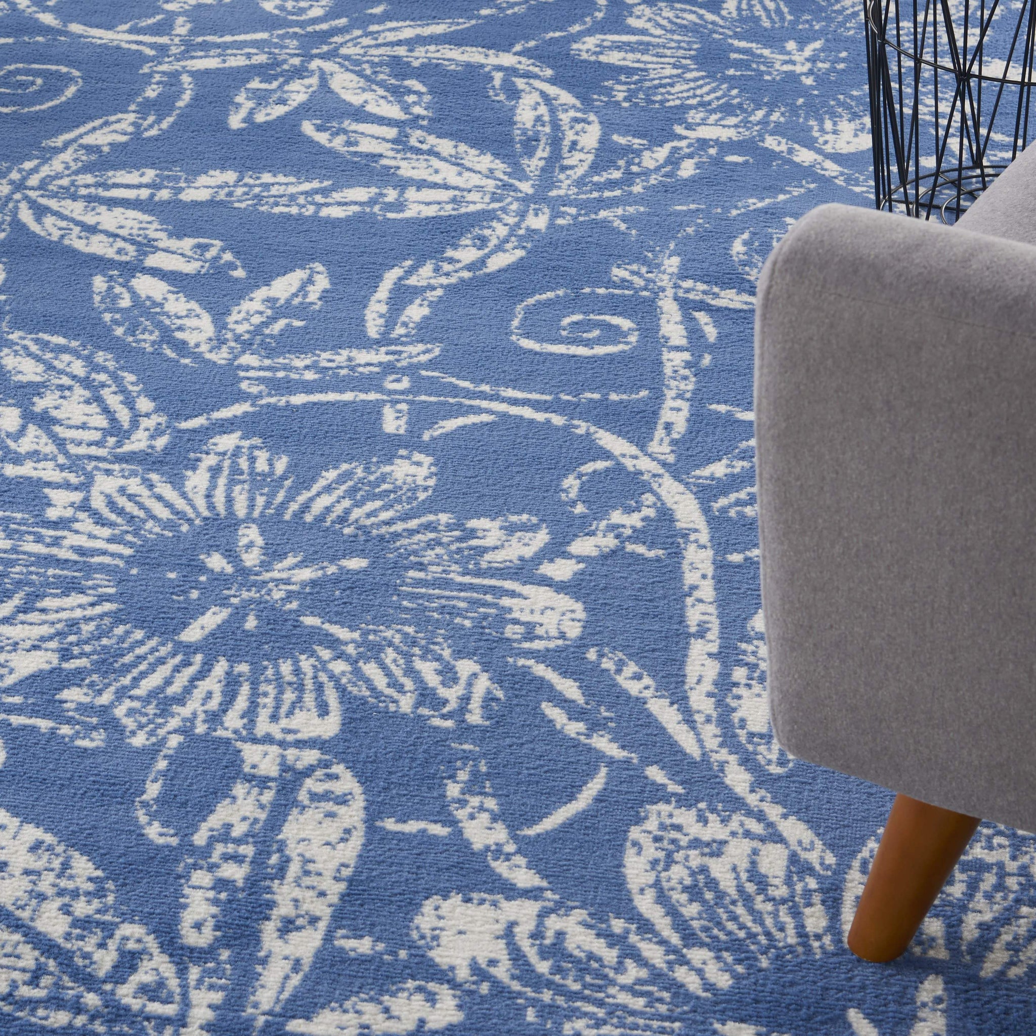 8' X 10' Blue And Ivory Floral Distressed Area Rug - HomeRoots - Flyclothing LLC