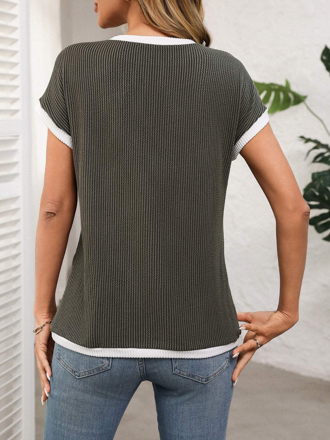 Contrast Trim Round Neck Short Sleeve T-Shirt - Trendsi - Flyclothing LLC