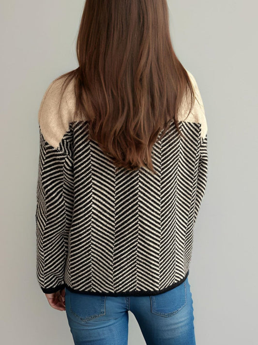 Contrast Turtleneck Long Sleeve Sweater - Trendsi
