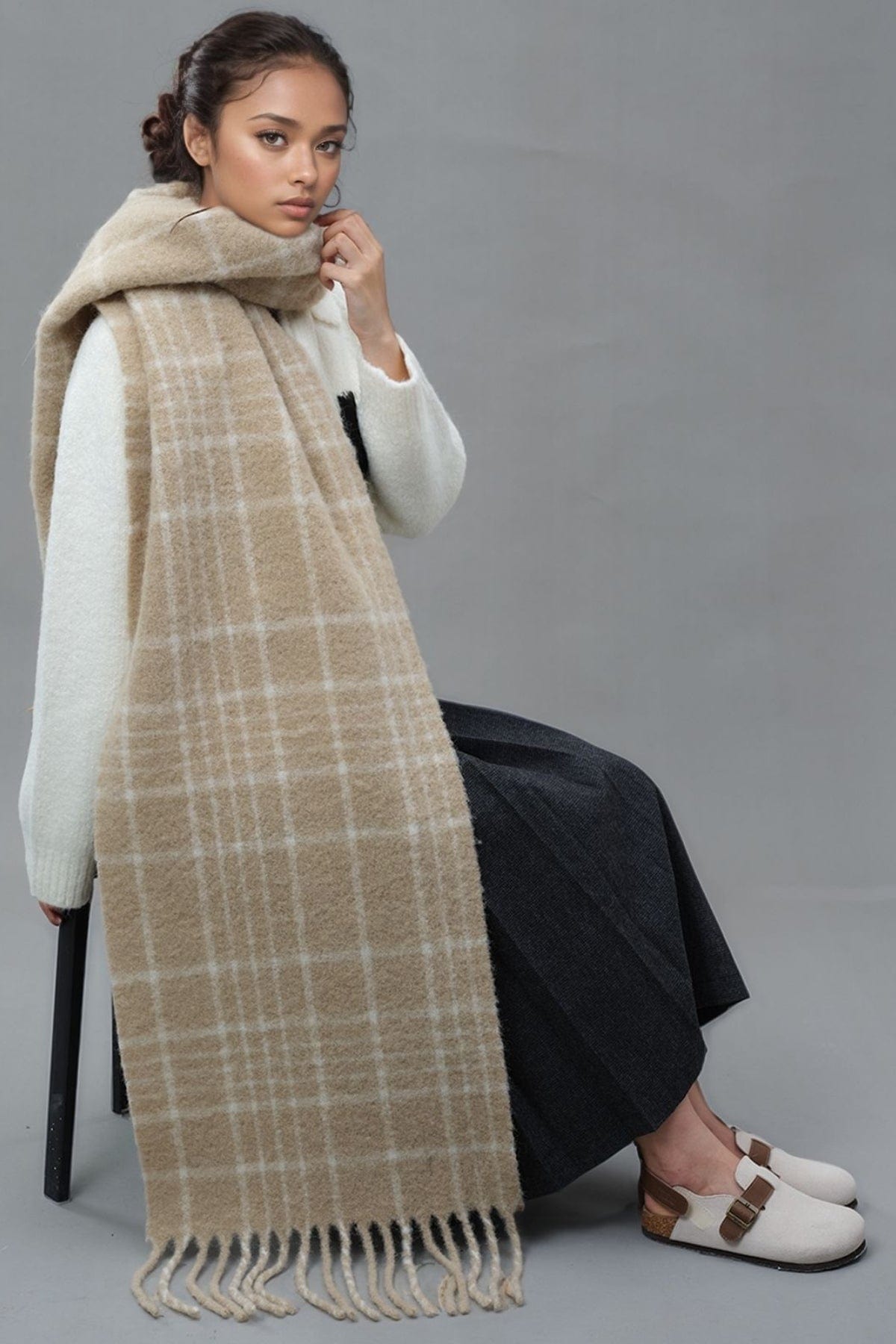 Fringe Plaid Thermal Scarf - Trendsi