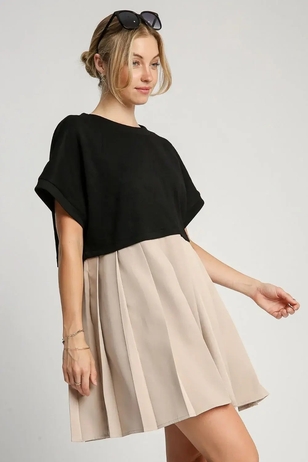 Umgee Full Size Round Neck Pleated Dress with Side Pockets Plus Size - Trendsi - Flyclothing LLC