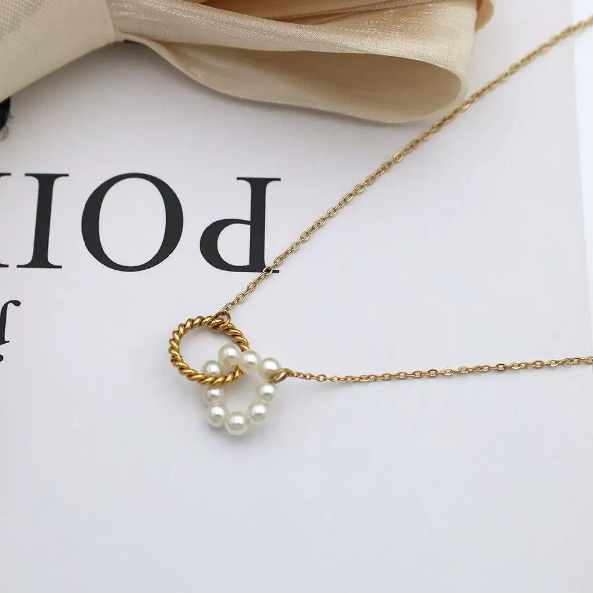 18K Gold-Plated Pearl Twisted Pendant Necklace - Trendsi - Flyclothing LLC