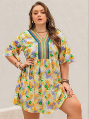 Plus Size Printed V-Neck Half Sleeve Mini Dress - Trendsi
