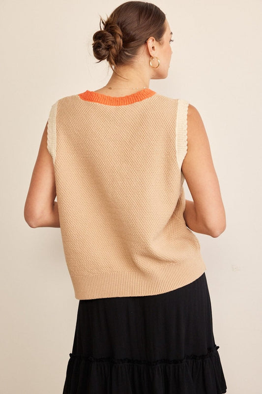 In February Contrast Round Neck Sweater Vest - Trendsi