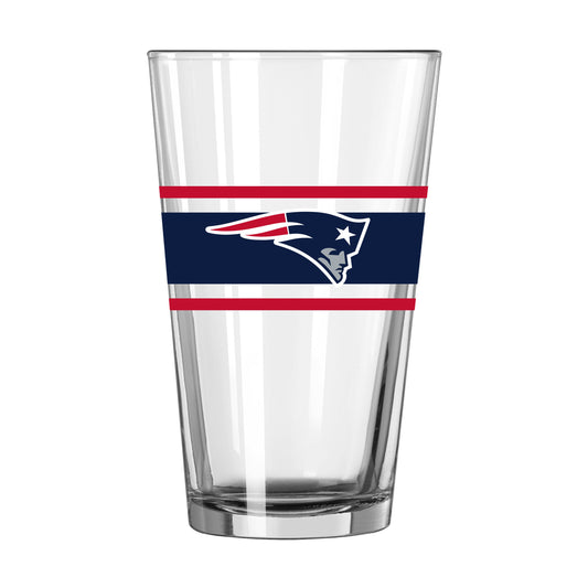 New England Patriots 16oz Stripe Pint Glass