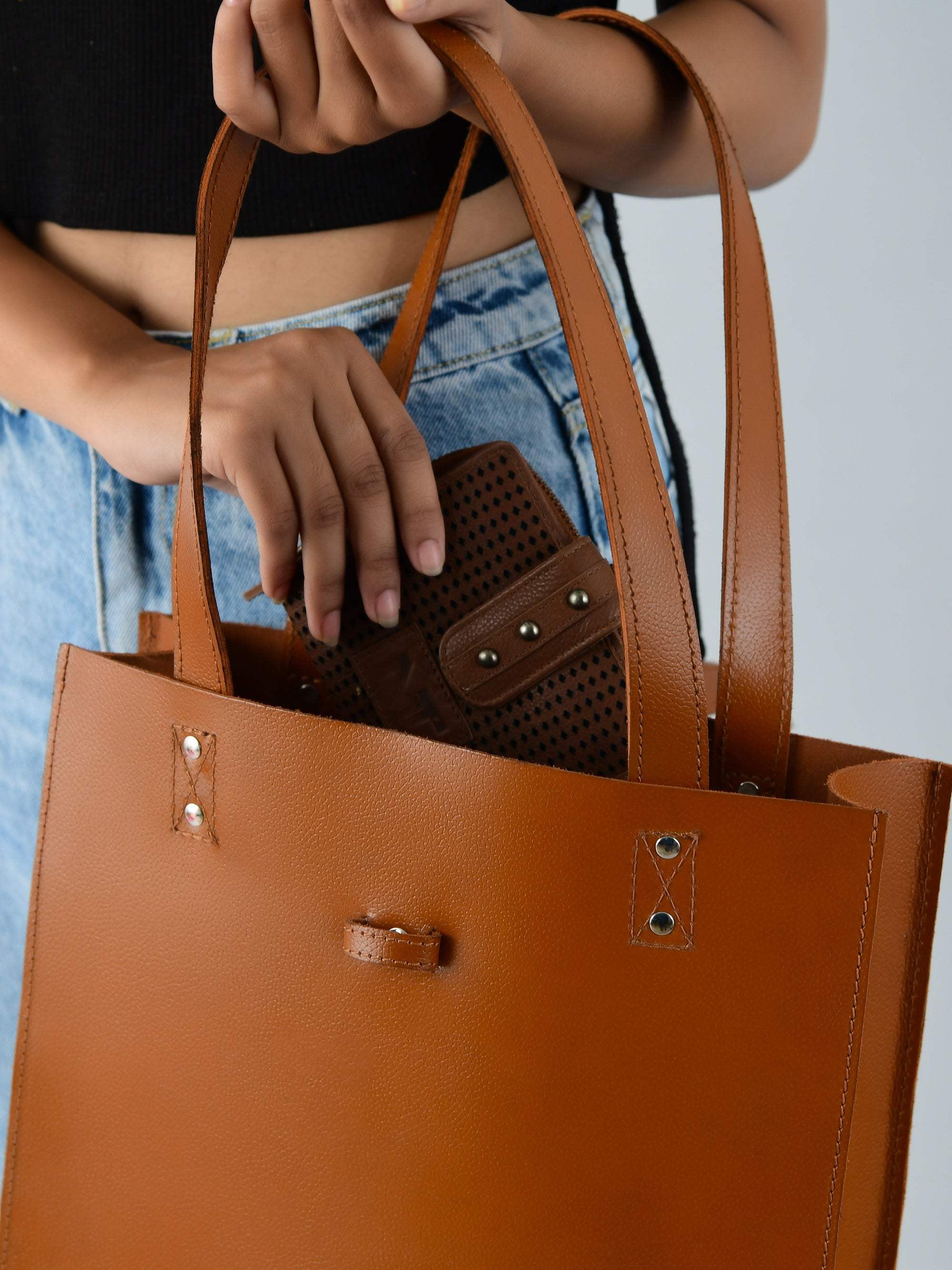 Chestnut Elegance Leather Tote - Classy Leather Bags - Flyclothing LLC
