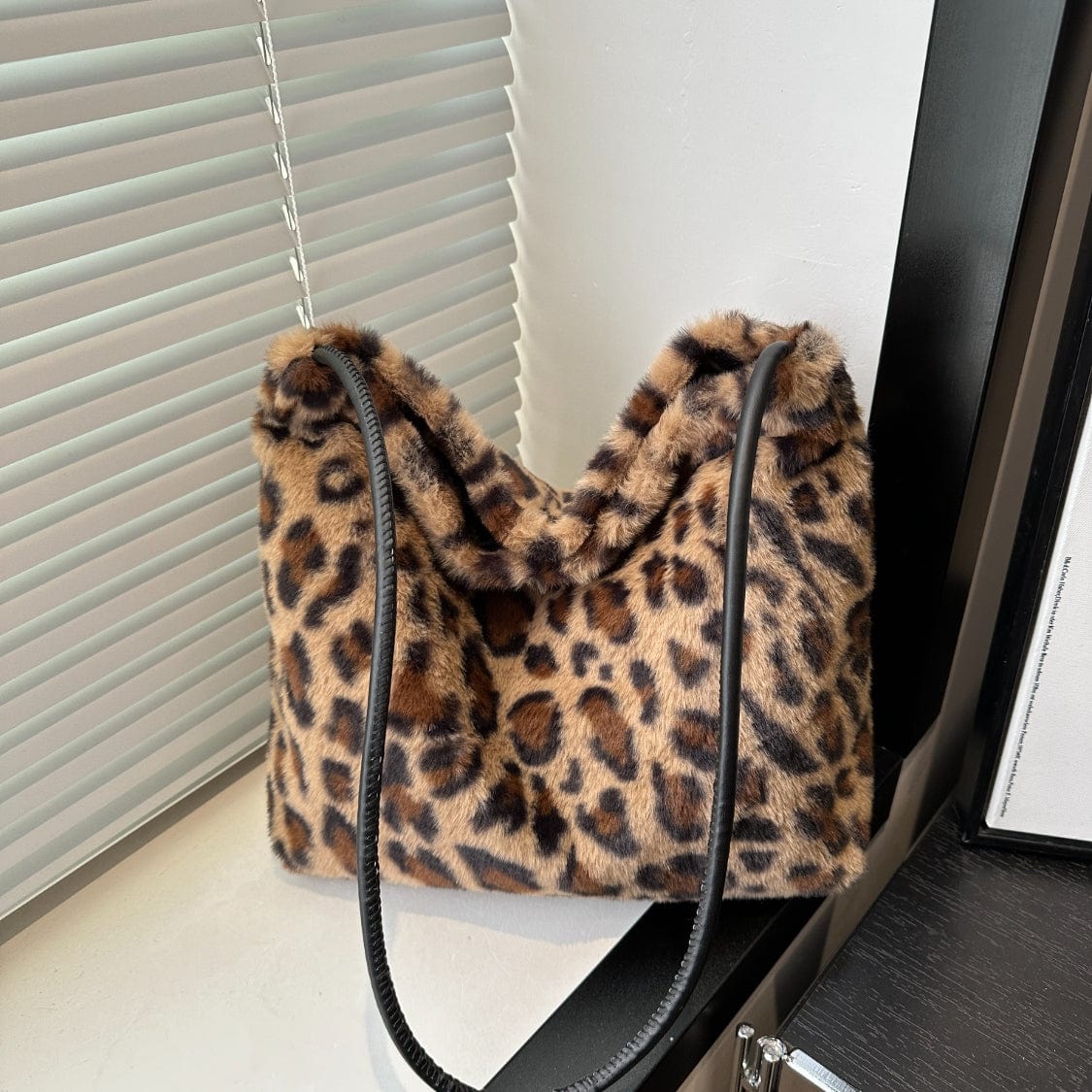 Leopard Furry Shoulder Bag - Trendsi