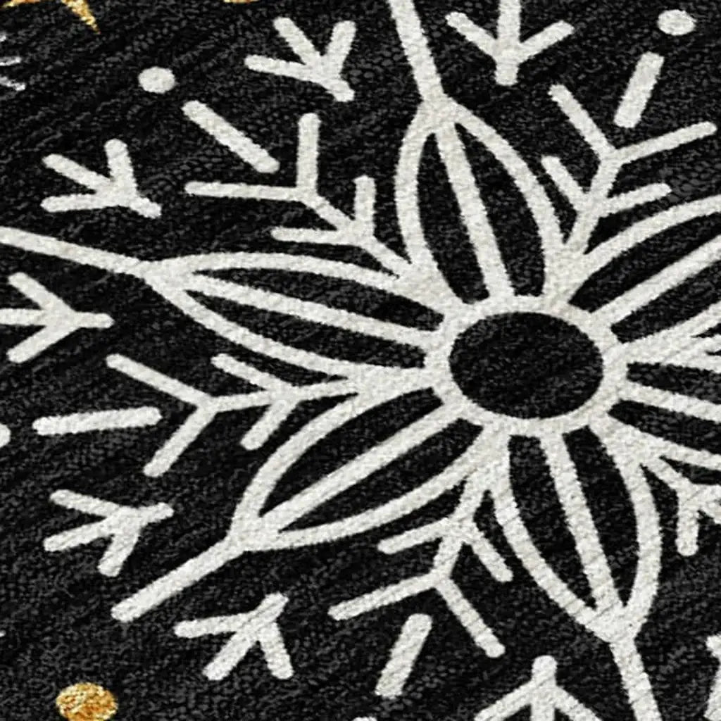 5' X 8' Black Gold And Gray Snowflake Washable Indoor Outdoor Area Rug - Homeroots - Flyclothing LLC
